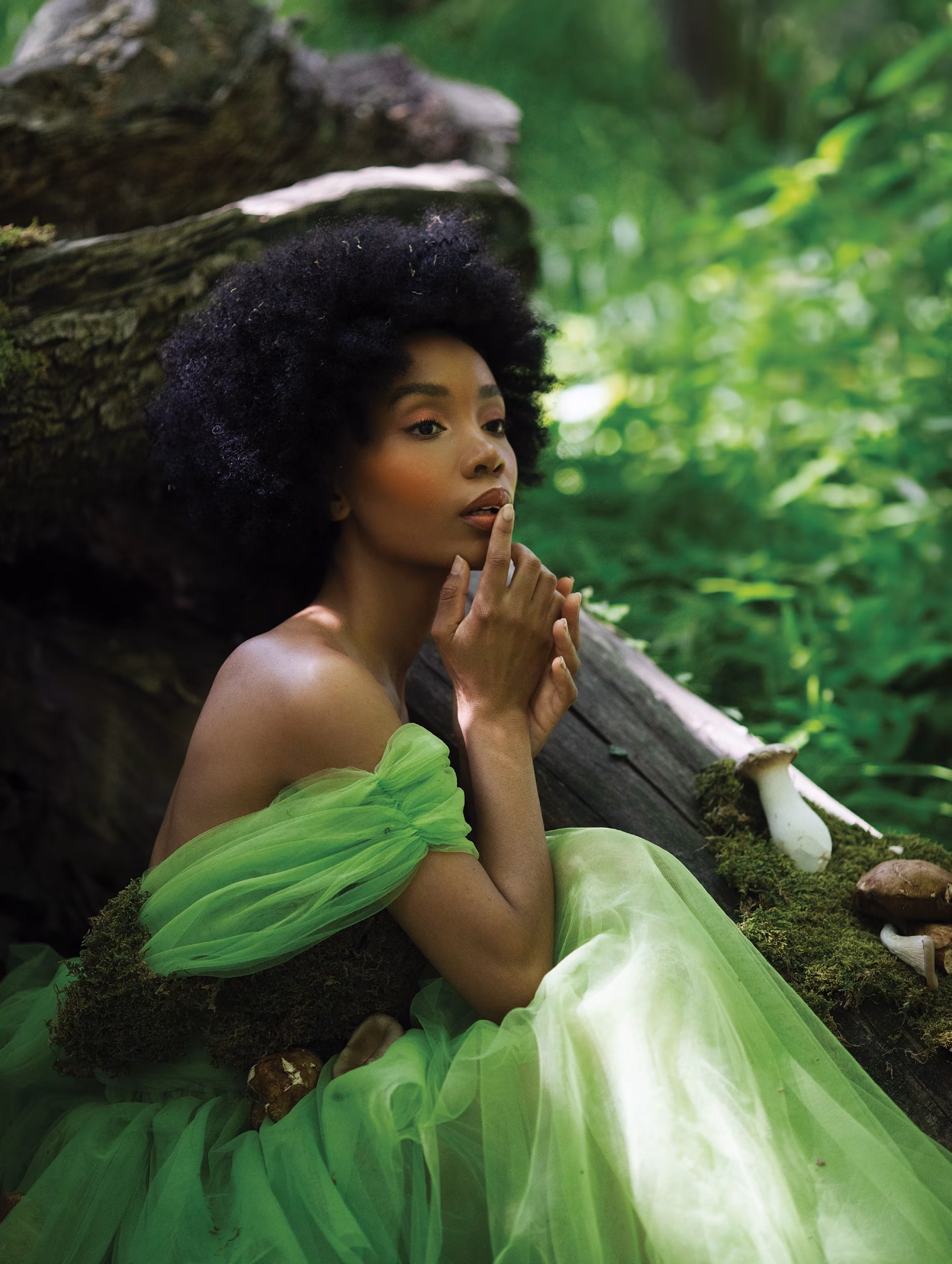 Photography: JOVANA RIKALO @jovanarikalo Model: Phoebe @phoebymontari Mushrooms: Ana Youkhana @ana_youkhana Decor: Tandrbal @tandrbal