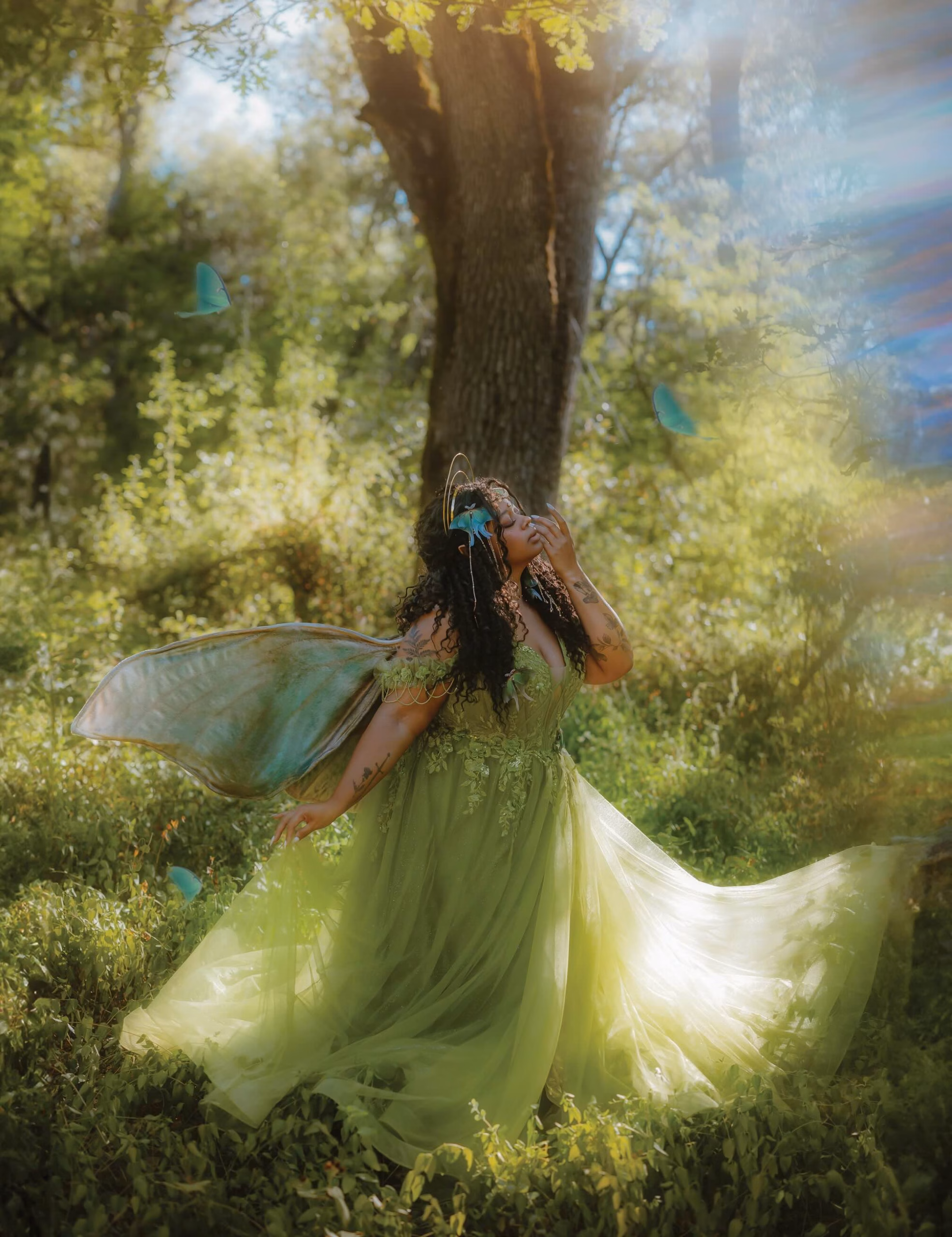 LUNA MOTH Photos: Propel the Moon Photography @propelthemoon_photography Model: Aundi Lanaé @aundi_lanae