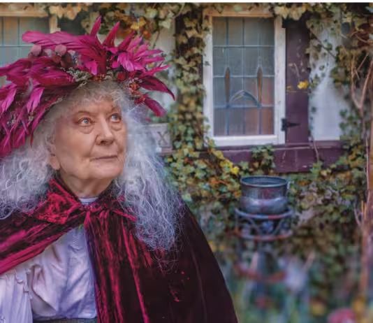 My Mother, The Queen