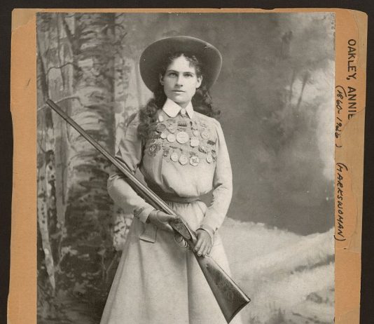 When Annie Oakley Kicked Hearst’s Ass Annie Oakley - famous rifle shot and holder of the Police Gazette championship medal