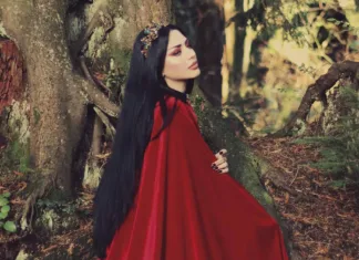Marriage and Mourning in White and Black (and Eventually Red) Enchanted Living Magazine | Gothic Issue | Fashion
