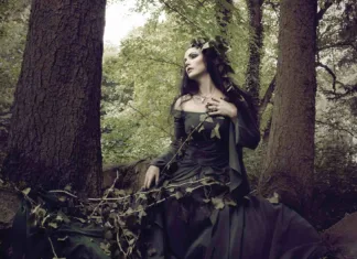 1,600 Years of Gothic Fashion: Unders/Outers Photography by VIONA IELEGEMS Model: Amaranth from the Noble Blood Vampire Chronicles