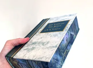 The Art of Fore-Edge Painting Book Fore-Edge painting by Maisie Jackson